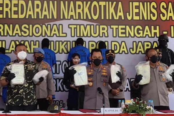 Terungkapnya kasus penyelundupan sabu sebanyak 1,196 ton atau senilai Rp1,43 triliun di Pangandaran, Jawa Barat membuat geram banyak kalangan.