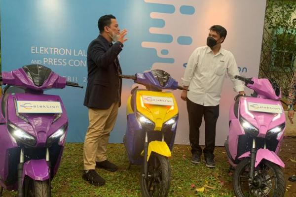 Tampil gaya, motor listrik Elektron diluncurkan. Initp yuk keungguylannya apa saja sih?