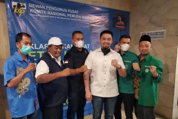 Jadi alasan majunya saya sebagai Ketum KNPI adalah panggilan jiwa untuk mendorong dunia bisnis kepada pemuda yang bernaung di organisasi kepemudaan. Tujuannya agar pemuda mempunyai peran dalam berbisnis.