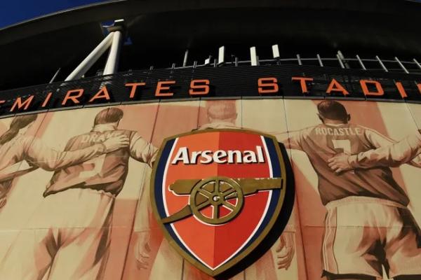 Fans Arsenal Disanksi Larangan Menonton Tiga Tahun
