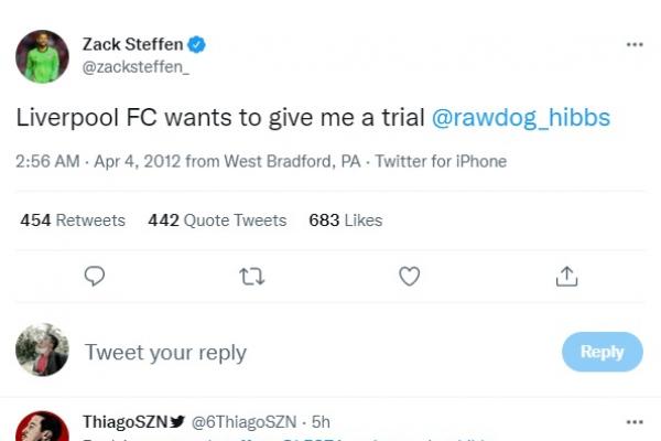 Cuitan penjaga gawang lapis kedua Manchester City, Zack Steffen, viral di media sosial, usai blundernya menguntungkan Liverpool dalam laga semifinal Piala FA pada Sabtu (16/4) malam.