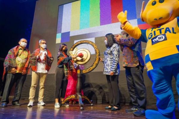 migrasi teresterial televisi analog menjadi digital