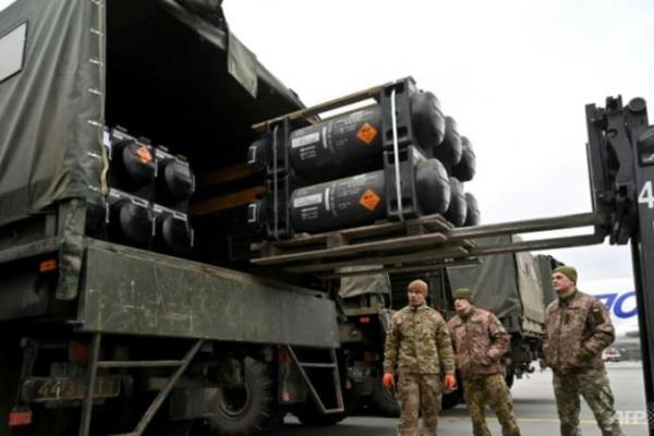 AS, Prancis, Republik Ceko dan sekutu lainnya mengirim sejumlah howitzer jarak jauh untuk membantu Ukraina menumpulkan serangan Rusia yang meningkat di wilayah Donbas timur.