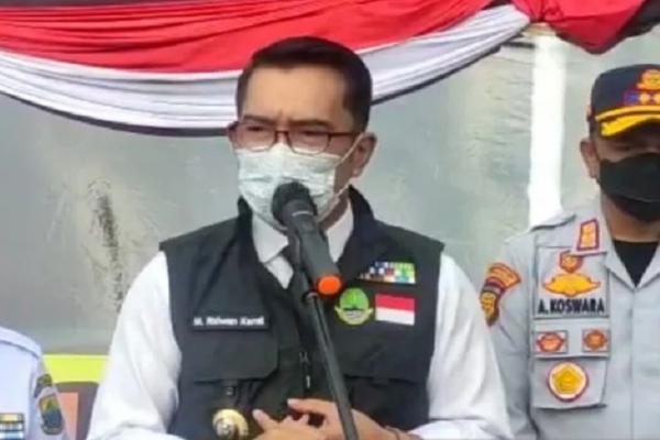 Ledakan yang diduga merupakan bom bunuh diri terjadi di Kantor Polsek Astanaanyar, Kota Bandung, Jawa Barat, Rabu, sekitar pukul 08.15 WIB.