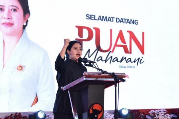 sela-sela kunjungan kerjanya sebagai Ketua DPR RI, Puan Maharani menghadiri peletakan batu pertama (groundbreaking) Kantor DPC PDI Perjuangan (PDIP) Wonogiri, Jawa Tengah.