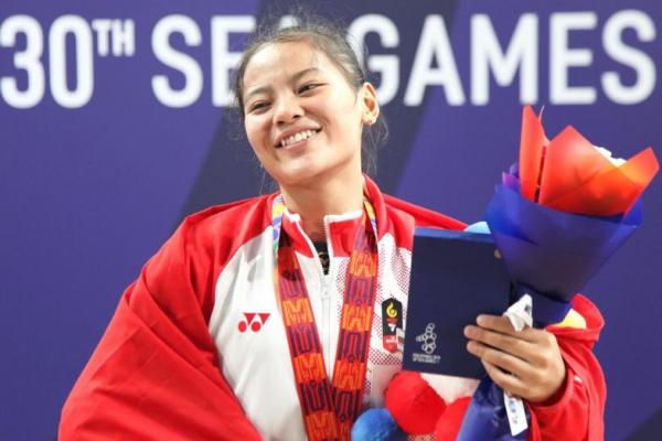 Catatan tersebut tidak lebih baik dibanding hasil di Olimpiade Tokyo 2020 ketika Windy membukukan total angkatan 194kg, dengan rincian snatch 84kg dan clean and jerk 110kg, dan meraih perunggu.