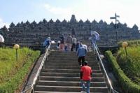 Kenaikan Harga Tiket Candi Borobudur Ditunda