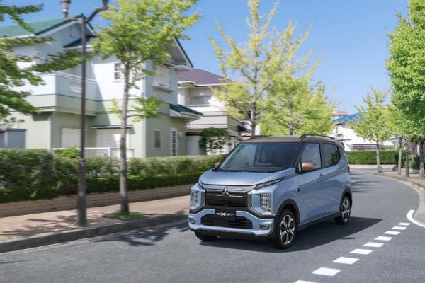 All-new eK X EV dibanderol dengan harga dari 2.398.000 hingga 2.932.600 yen (termasuk pajak konsumsi 10 persen).