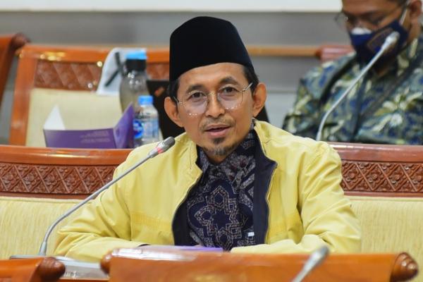 Kita berharap nanti ke depan itu jamaah tidak hanya sekedar mendapatkan benefit harapan ya, tetapi benefit pembiayaan atau ongkos haji dan penyelenggaraan ibadah haji yang dilakukan itu lebih baik dan kemudian bisa mendapat jaminan keamanan serta terselenggaranya ibadah secara maksimal.