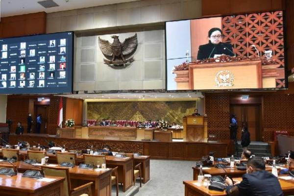 Sembilan Fraksi DPR Setujui RUU Pengawasan Obat dan Makanan Jadi Usul Inisiatif