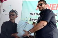 Serap Aspirasi, DPW NasDem Jabar Juga Bagikan Ratusan Sembako untuk Warga Bandung