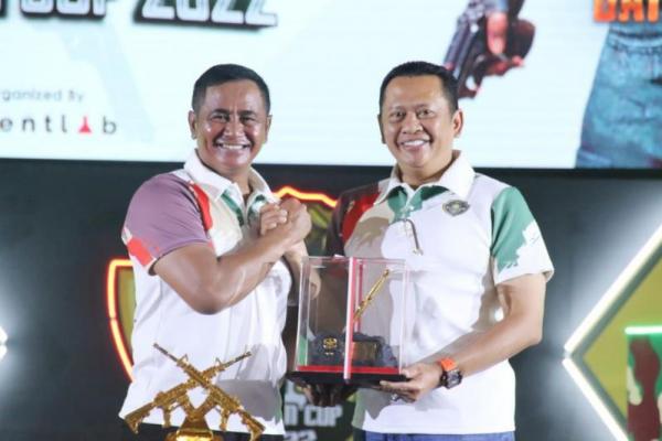 E-Sport telah menjadi magnet baru dalam bidang olahraga dan menjadi salah satu cabang olahraga yang paling cepat pertumbuhannya di Indonesia.