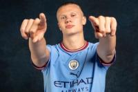 Foden Anggap Haaland Sama Tajamnya dengan Aguero