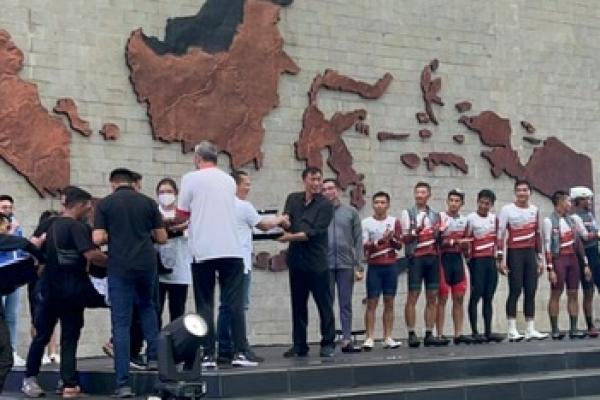 Kegiatan ini untuk memecahkan rekor MURI dengan bersepeda sepanjang 508 Km, yang dimana titik start dimulai dari Lapangan Bhayangkara Polri dan akan berakhir finish di Akpol Semarang.