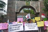 Komisi III Minta Kejaksaan dan Polri Ambil Langkah Konkret Soal Kredit Macet Titan  