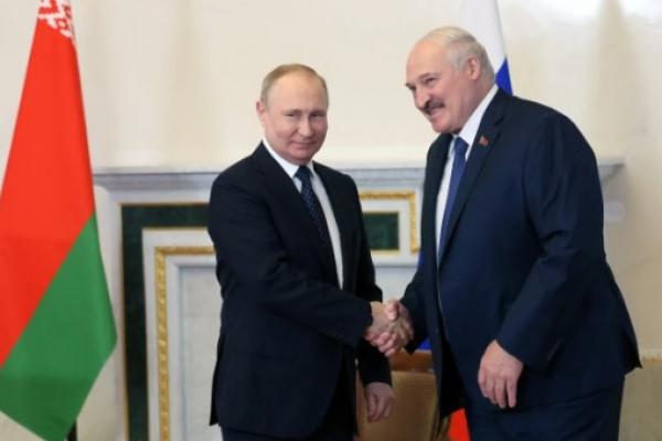 Putin sebut sanksi Barat dorong penyatuan Rusia-Belarus.