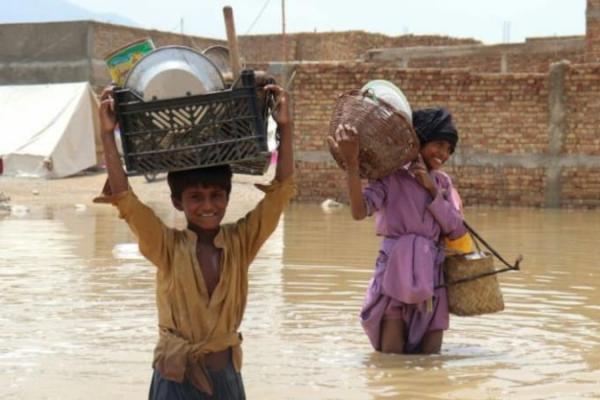 Hujan muson renggut nyawa 77 orang di Pakistan.
