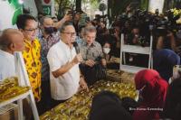 Wamendag Cek Pasokan Minyak Goreng di Pasar Semarang
