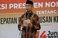 Menko PMK Minta Walkot Depok Tunda Pembangunan Masjid Agung