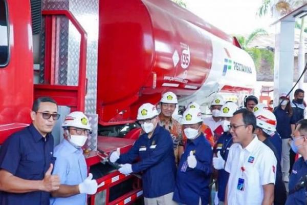 Dorong transisi energi, Kementerian ESDM resmikan 2 SPBG di Semarang