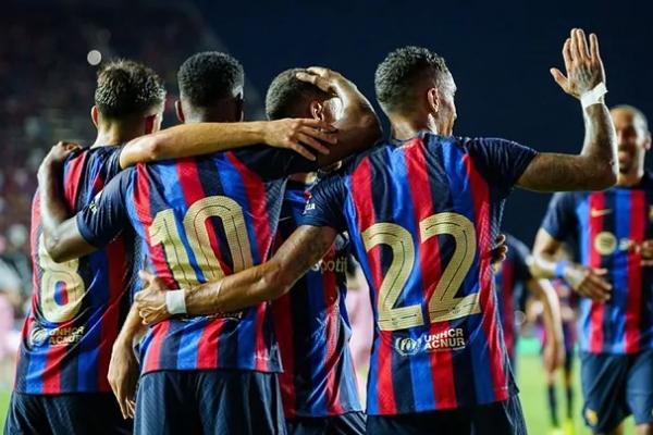 Produktivitas Gol Antar Barcelona ke Pucuk Klasemen