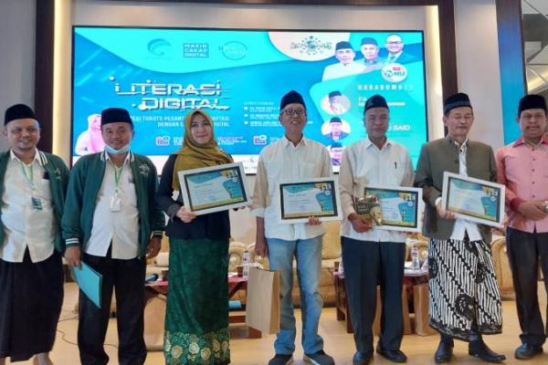 Digitalisasi kitab kuning harus dilakukan secara nasional