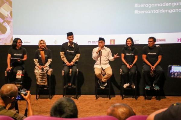 Gala Premiere Film Pesantren, Gus Muhaimin Terharu dan Bangga
