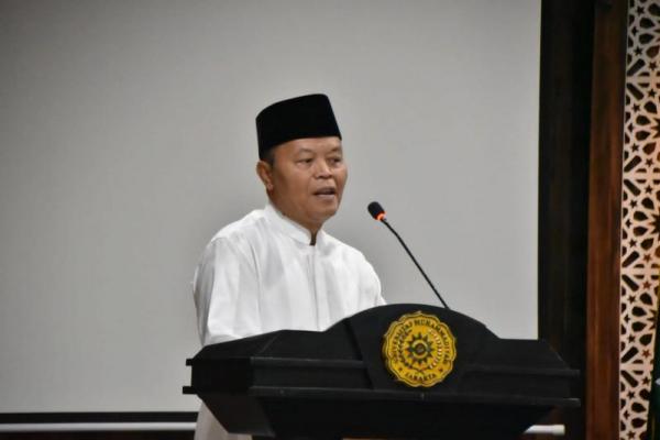 HNW mengatakan budi pekerti yang baik atau akhlak mulia merupakan wujud dari tujuan pendidikan yang disebut dalam Pasal 31 ayat (3) UUD NRI 1945.