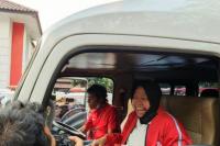 Adian Napitupulu Sopiri Risma dengan Mobil Kesehatan Keliling Desa di Bogor