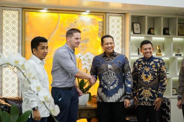 Sebanyak 12 negara di Asia Pasific sudah mengungkapkan ketertarikannya untuk meniru Indonesia menaikkan anggaran dana desa.
