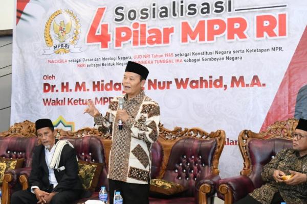 MPR sudah tegas menyatakan bahwa semua pihak harus taat konstitusi dan semangat reformasi, karenanya MPR menyatakan tidak ada amandemen UUD NRI Tahun 1945 pada periode MPR saat ini (2019 – 2024).