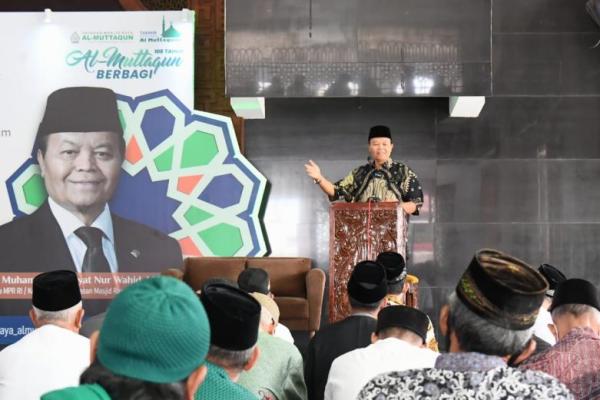 Masjid Raya Al Muttaqun mengukhuwahkan umat baik di Prambanan Klaten maupun Prambanan Sleman.