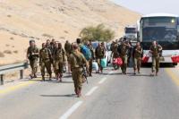 Bus yang Ditumpangi Tentara Israel Diserang di Tepi Barat yang Diduduki