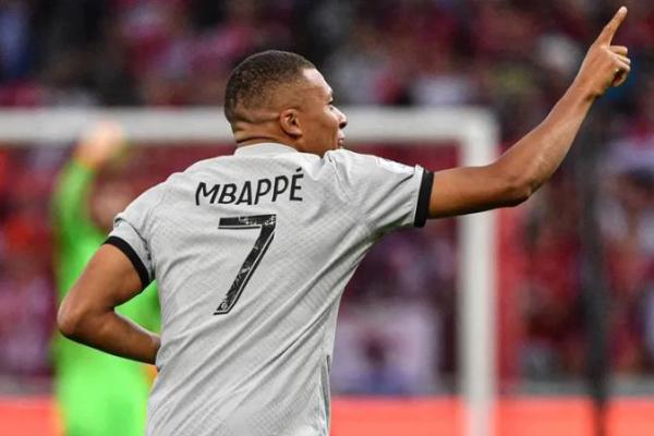 PSG Ajukan Kontrak Fantastis untuk Pertahankan Mbappe