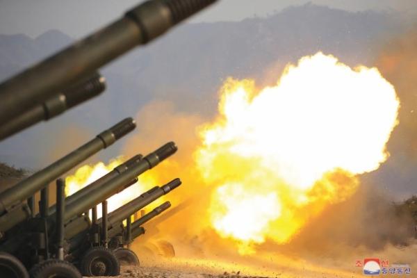Rusia akan beli peluru artileri dan roket Korea Utara.