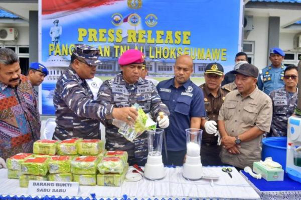 TNI AL Lhokseumawe gagalkan penyelundupan paket sabu 22 kilogram ke Aceh melalui jalur laut.