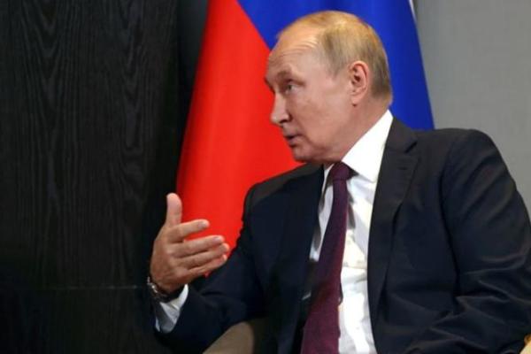 Vladimir Putin Sebut Rusia Tak Berniat Hancurkan Ukraina.