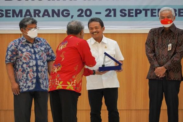 Menteri KKP konsolidasikan 5 program ekonomi biru pada pimpinan Perguruan Tinggi