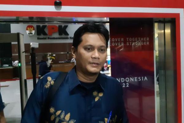 Kuasa Hukum mantan Direktur LPDB-KUMKM Kemas Danial, Mohammad Muchsin menilai jika penyaluran dana itu tidak seharusnya dikatakan fiktif. 