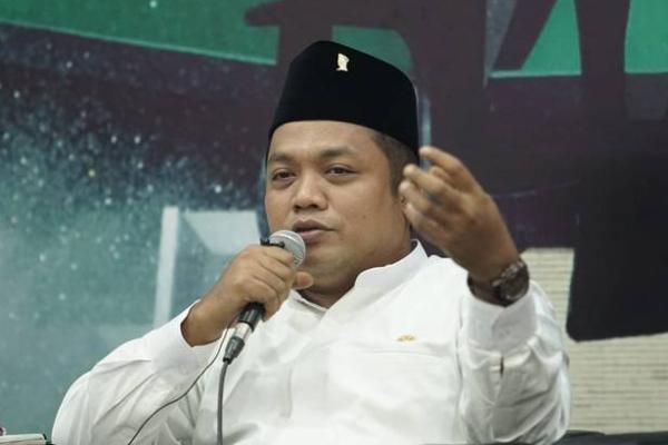 Pernyataan Bappilu Andi Arief dalam sebuah video yang menyentil Ketua DPP PDI Perjuangan Puan Maharani dalam strategi menuju 2024, mendapat reaksi keras dari kader PDI Perjuangan.