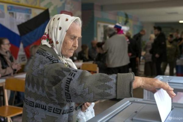Empat wilayah umumkan menang referendum gabung Rusia.