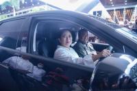 Jajal Mobil Listrik Keliling Parlemen, Puan Pastikan DPR Siap Terima Delegasi P20