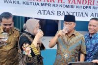 Yandri Susanto Apresiasi Program Bantuan Air Bersih Untuk Rakyat Kemensos