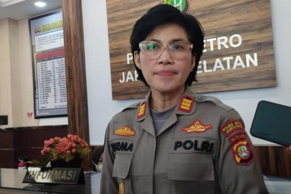 Polres Metro Jakarta Selatan akan memeriksa terlapor dalam kasus dugaan pemukulan anak seorang perwira kepolisian di PTIK