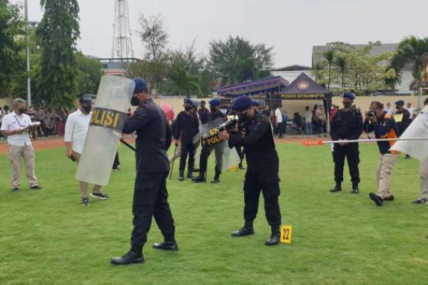 Polri melakukan rekontruksi dari tragedi Kanjuruhan yang tewaskan 133 orang.
