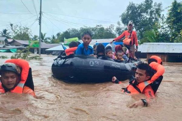 31 Orang Tewas saat Badai Nalgae Terjang Filipina Selatan