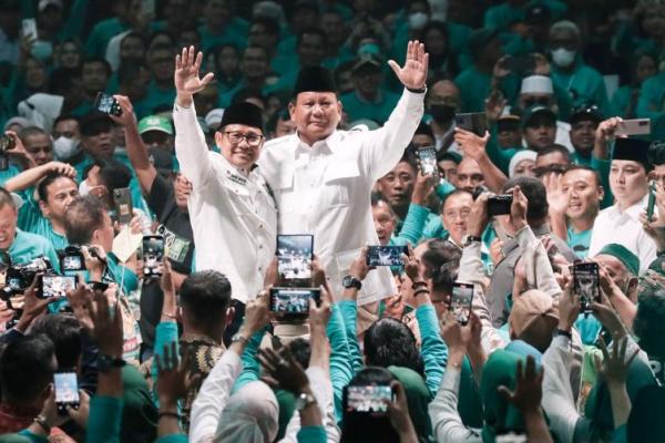 Dia menegaskan saat ini koalisi Kebangkitan Indonesia Raya (KIR) antara PKB dan Gerindra hanya memiliki dua calon, baik sebagai calon presiden maupun calon wakil presiden, yakni dirinya dan Prabowo.