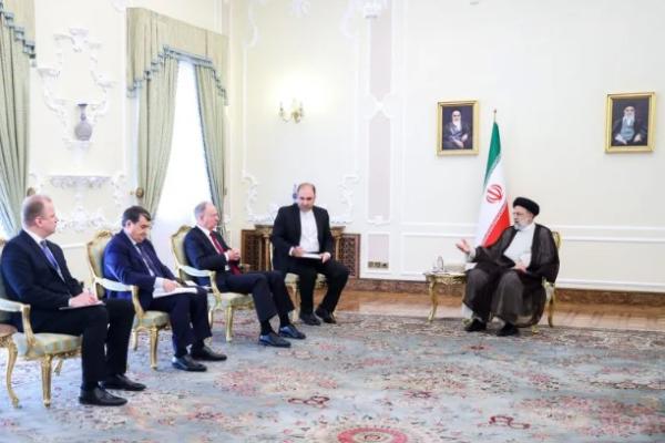 Berkunjung ke Iran, Kepala keamanan Rusia Bahas Ukraina dan Perdagangan.