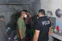 4 Korban Tewas Kelaparan di Kalideres, Polisi Olah TKP dan Bawa Ponsel ke Labfor