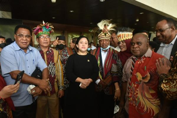 Ketua DPR RI Dr. (H.C) Puan Maharani menyoroti terus menerusnya terjadi tindakan anarkis yang dilakukan oleh Organisasi Papua Merdeka (OPM).